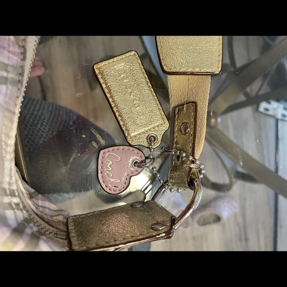 Coach purse - Picture 2 of 4